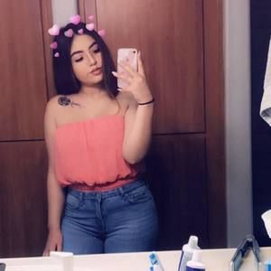 Meet your Posher, Aisha